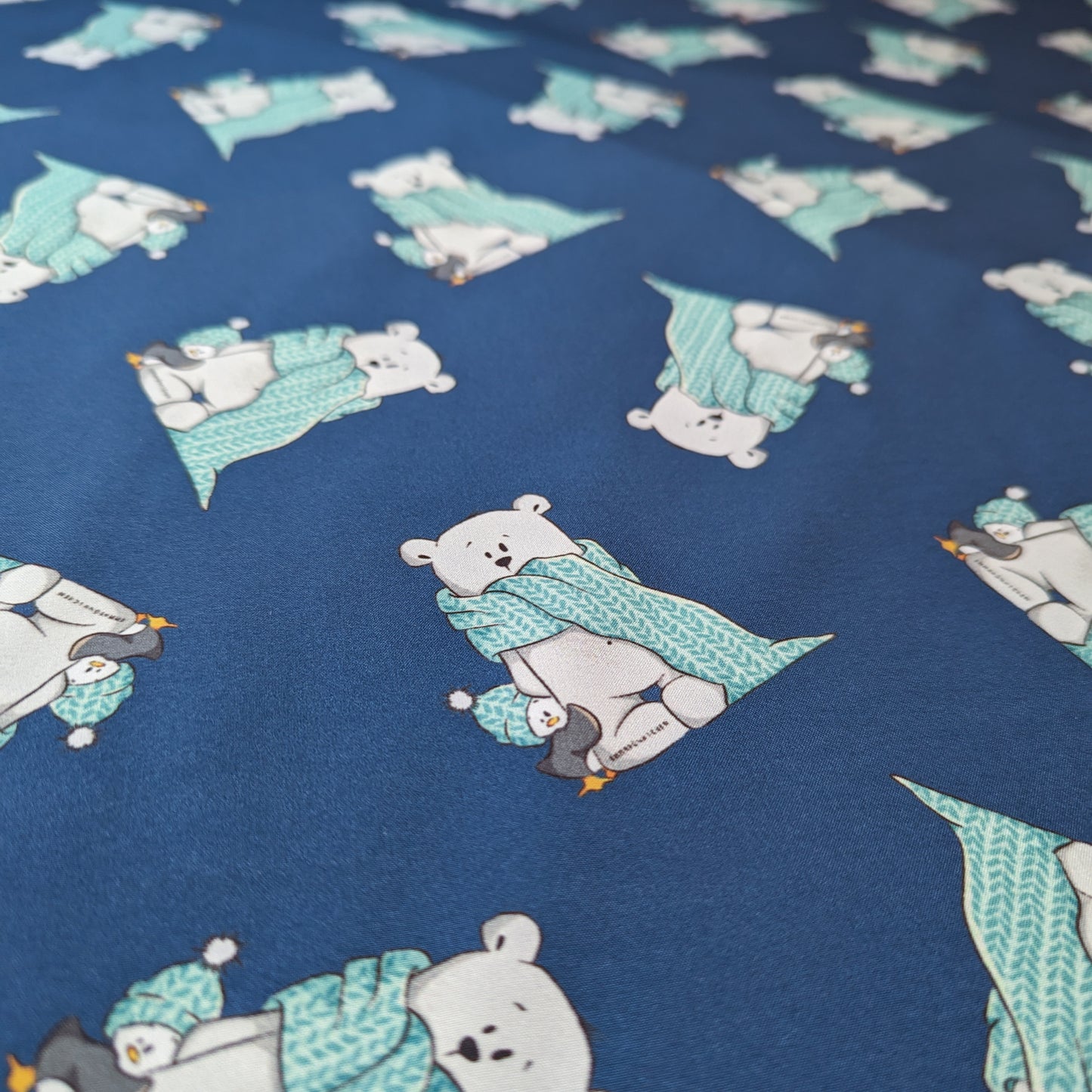 Softshell Stoff Kinder: Pinguplatsch und Eisbär Herr Pfeiffer // Emmapünktchen Softshell Meterware (50cm)