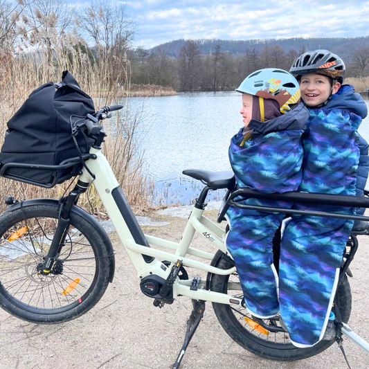 Wind- & Wetterschutz für Kinder auf dem Longtail Lastenrad - Snugly Longtail